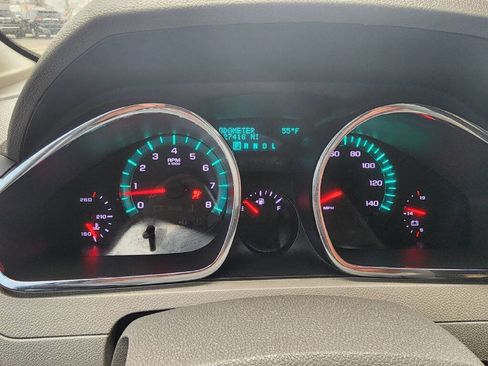 Used 2011 Chevrolet Traverse LS image 17