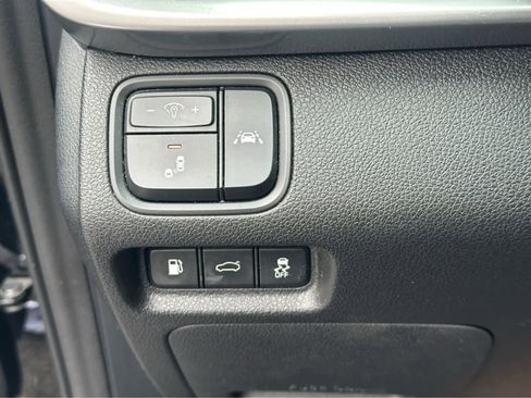 Used 2019 Kia Optima LX image 17