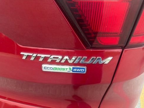 Used 2019 Ford Escape Titanium AWD/4WD image 19