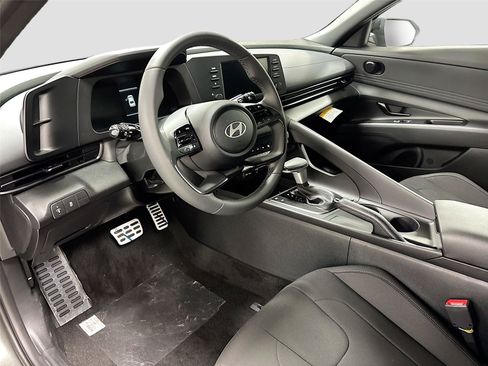 New 2026 Hyundai Elantra Sport FWD image 22