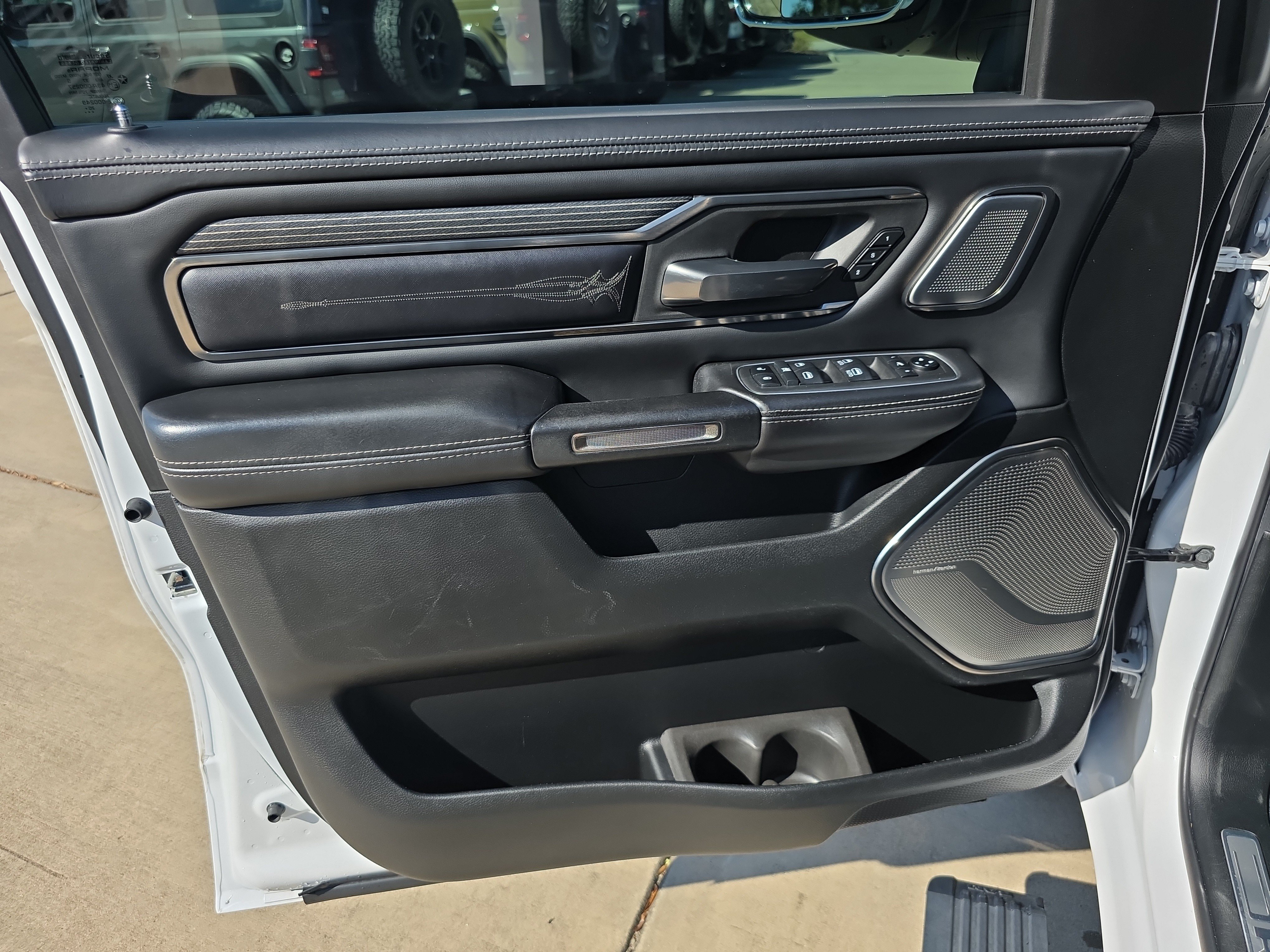 Used 2021 RAM 1500 Limited AWD/4WD image 13