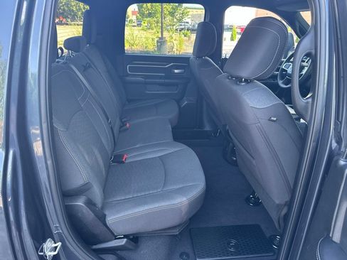 Used 2025 RAM 2500 Big Horn AWD/4WD image 29