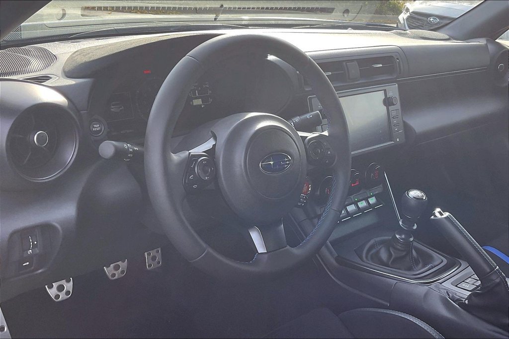 Used 2025 Subaru BRZ tS RWD image 18