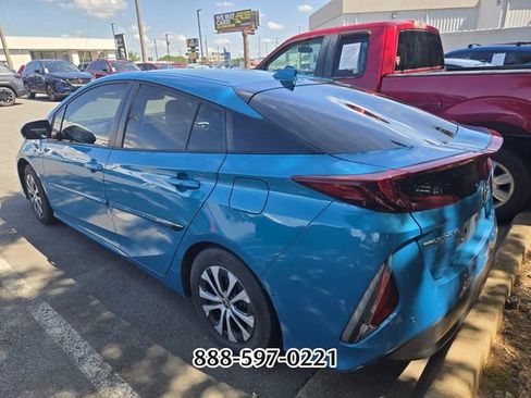 Used 2022 Toyota Prius Prime Limited FWD image 5