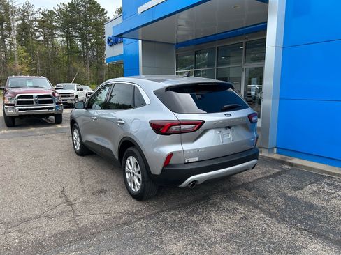 Used 2024 Ford Escape Active AWD/4WD image 3