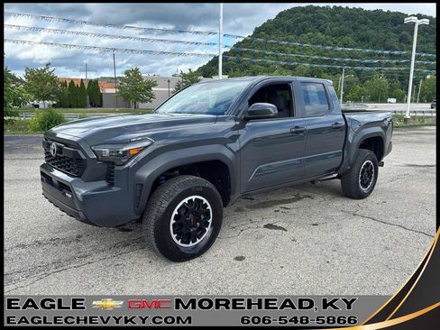 Used 2024 Toyota Tacoma TRD Off-Road AWD/4WD image 1