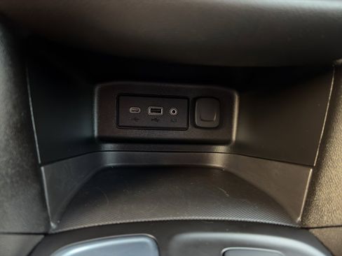 Used 2022 Chevrolet Equinox LT image 46