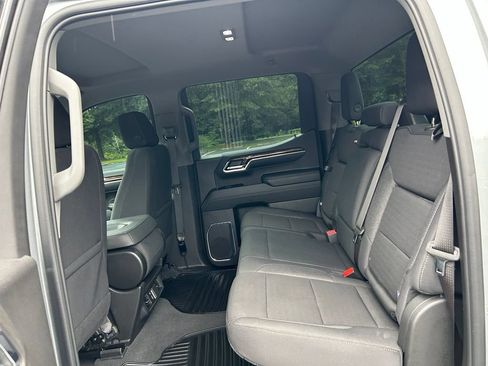 Used 2024 GMC Sierra 1500 Elevation AWD/4WD image 16