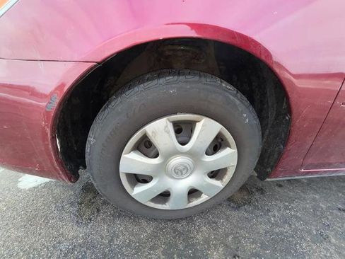 Used 2004 Toyota Camry LE image 11