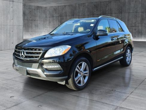 Used 2015 Mercedes-Benz ML 250 BlueTEC 4MATIC image 12