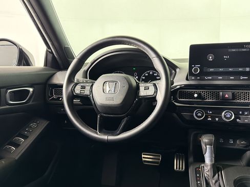 Used 2025 Honda Civic Sport image 25