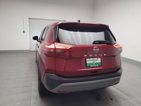 Used 2023 Nissan Rogue S image 6