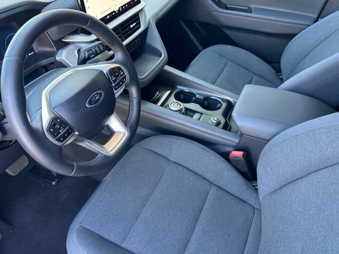Certified 2025 Ford Explorer Active RWD image 12