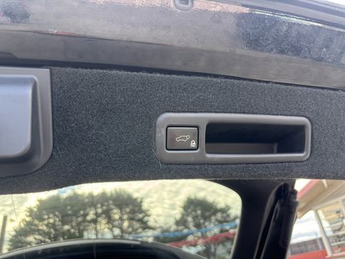 Used 2017 Lexus RX 450h AWD w/ Accessory Package image 12