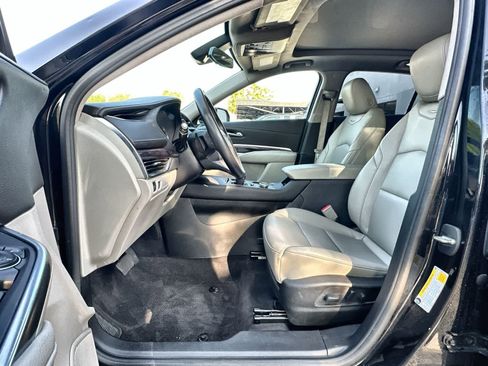 Used 2022 Cadillac XT4 Luxury w/ Driver Awareness Package image 2