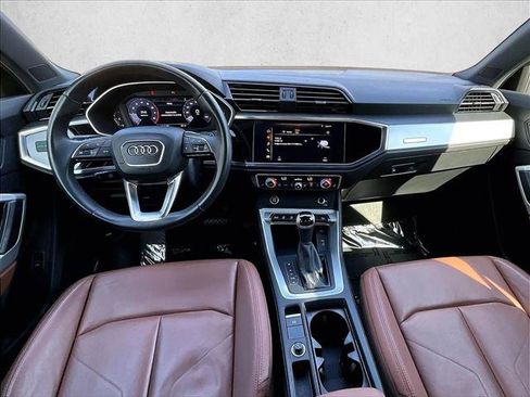 Used 2021 Audi Q3 2.0T Premium w/ Convenience Package AWD/4WD image 16