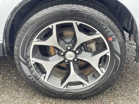 Used 2015 Subaru Forester 2.0XT Touring w/ Eyesight & Navigation System image 9