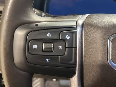 Used 2024 GMC Yukon SLT AWD/4WD image 19