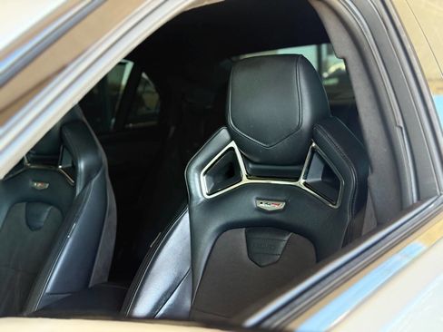 Used 2016 Cadillac CTS V w/ Luxury Package image 92