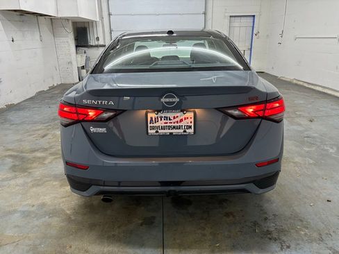 Used 2025 Nissan Sentra SR FWD image 27