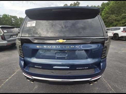 Used 2025 Chevrolet Suburban Premier w/ Sun And Tow Package RWD image 8