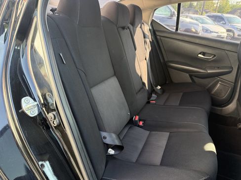 Used 2020 Nissan Sentra SV FWD image 18