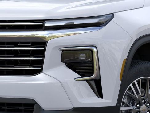 New 2026 Chevrolet Traverse LT w/ Driver Confidence Package FWD image 10