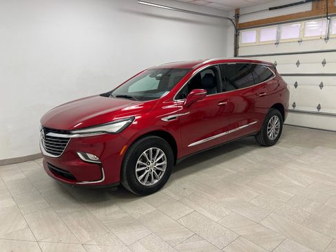 Used 2024 Buick Enclave Premium image 5