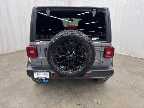 Used 2023 Jeep Wrangler Unlimited Sahara w/ Cold Weather Group image 27