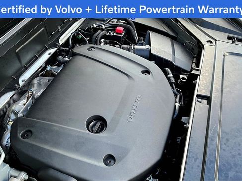 Certified 2025 Volvo XC90 B6 Plus image 43