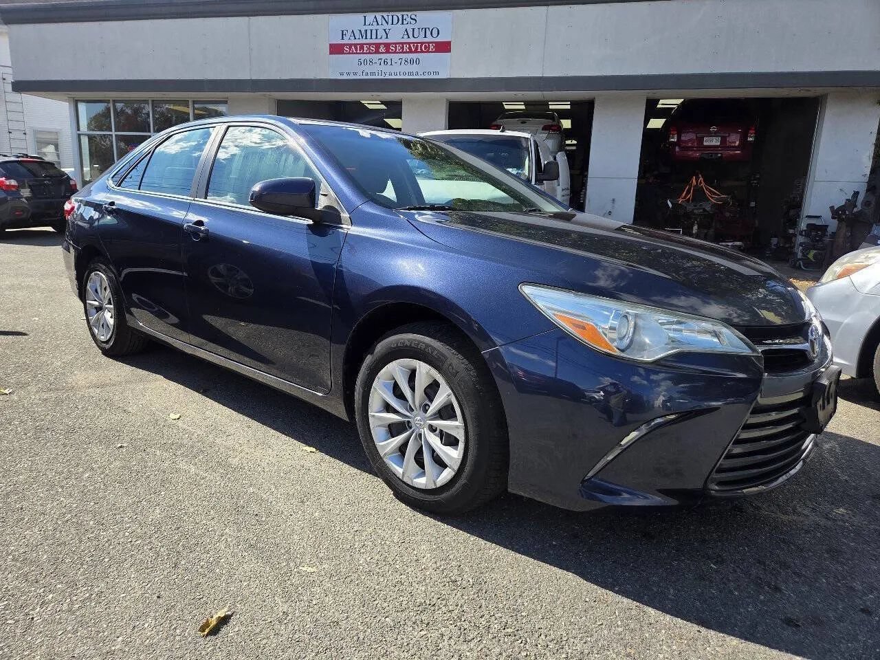 Used 2015 Toyota Camry LE FWD image 8
