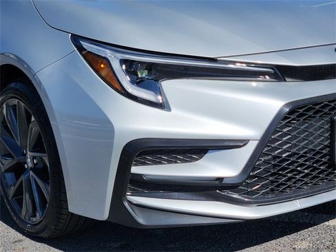 Used 2025 Toyota Corolla SE image 6