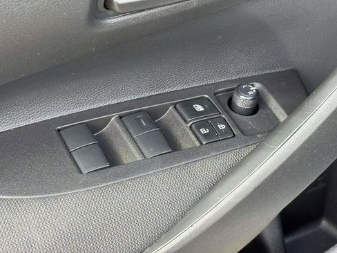 Used 2025 Toyota Corolla LE image 14