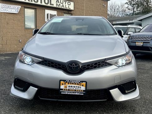 Used 2018 Toyota Corolla iM FWD image 7