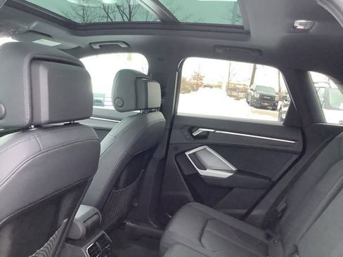 Used 2025 Audi Q3 2.0T Premium image 19