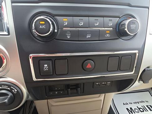 Used 2019 Nissan Titan SV AWD/4WD image 15