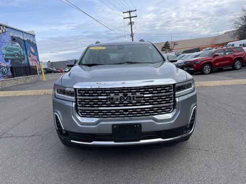 Used 2023 GMC Acadia SLT image 5