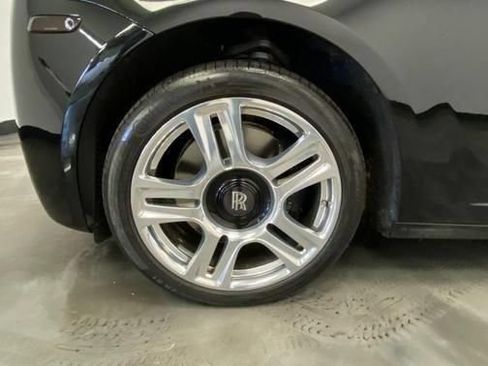 Used 2015 Rolls-Royce Ghost RWD image 21