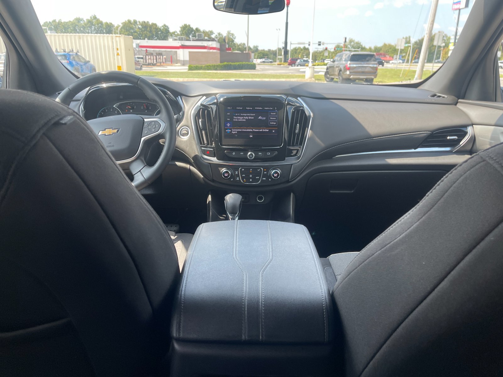 Used 2023 Chevrolet Traverse LT FWD image 14