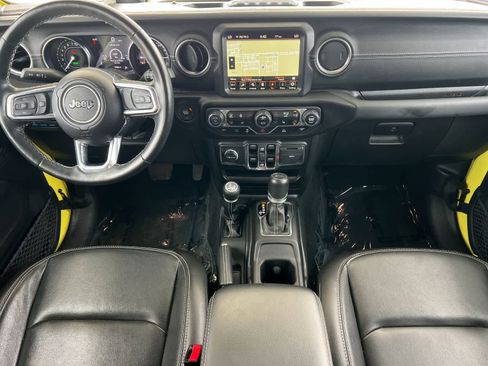 Used 2023 Jeep Wrangler Sahara w/ Cold Weather Group AWD/4WD image 4