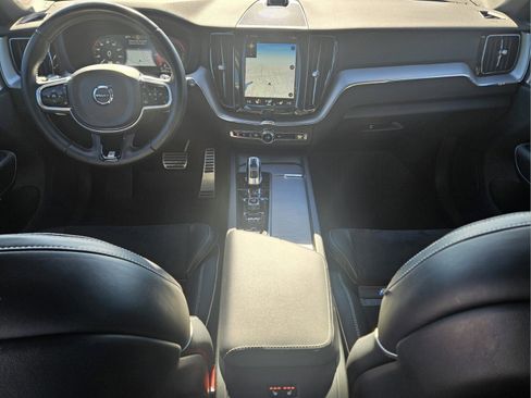 Used 2019 Volvo XC60 T8 R-Design w/ Advanced Package image 11