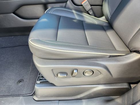 New 2026 GMC Yukon Elevation image 14