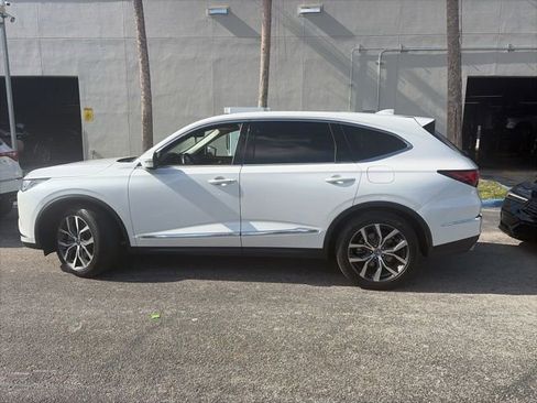 Used 2024 Acura MDX FWD w/ Technology Package image 4