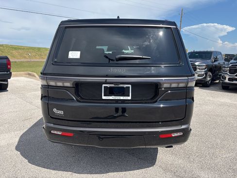 New 2026 Jeep Grand Wagoneer Limited AWD/4WD image 5