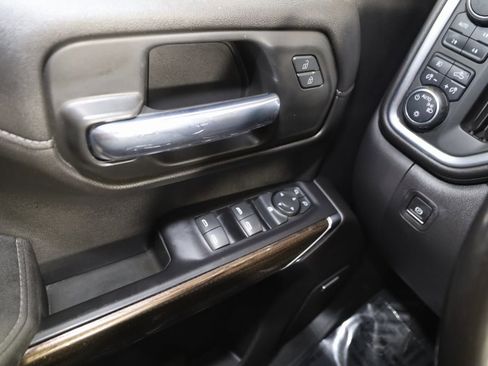 Used 2020 Chevrolet Silverado 1500 LT Trail Boss image 25