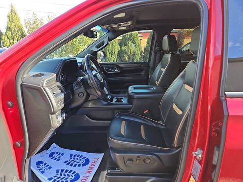 Used 2021 GMC Yukon XL AT4 w/ LPO, Illumination Package image 12