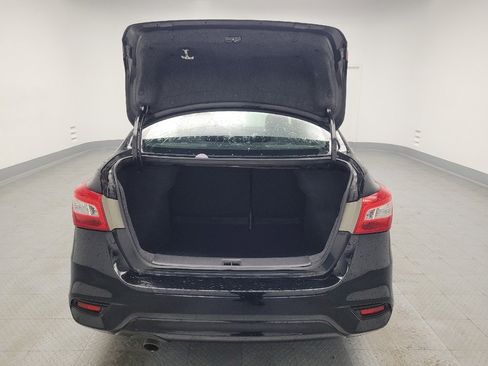 Used 2018 Nissan Sentra SR w/ SR Midnight Edition Package image 29