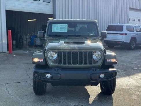 New 2026 Jeep Gladiator Sport AWD/4WD image 2