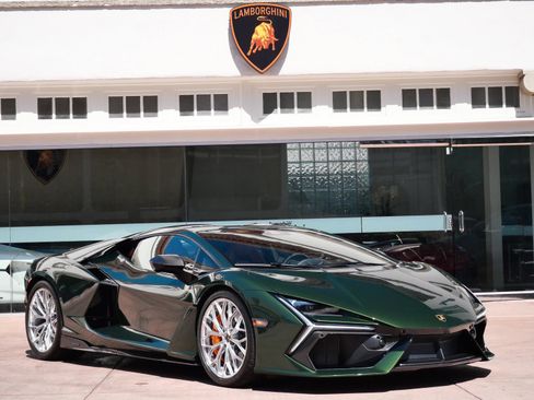 Used 2025 Lamborghini Revuelto AWD/4WD image 1
