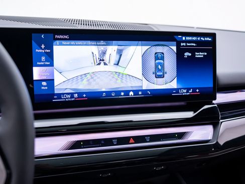 Certified 2026 BMW 540i xDrive AWD/4WD image 25